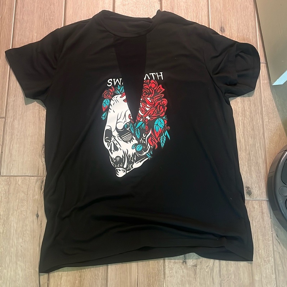Back skull tee shirt the front is mesh